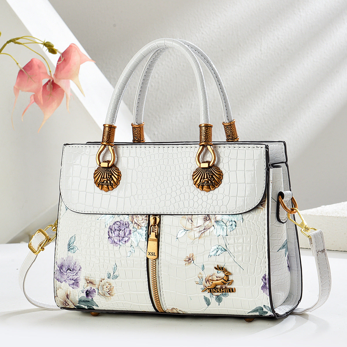 Medium patterned shoulder purse for women with a stylish design